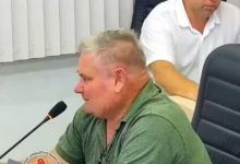 Após defender morte de cães de rua, vereador tem processo arquivado em SC