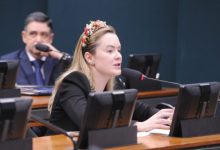 CCJ aprova PEC que acaba com o prazo para punir crimes sexuais contra crianças menores de 12 anos