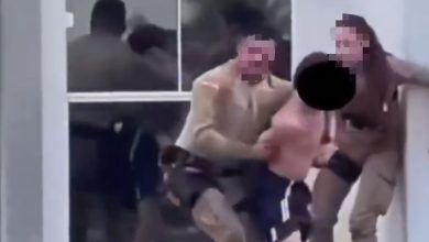 Telhado desaba durante ação da PM e deixa agentes feridos em SC