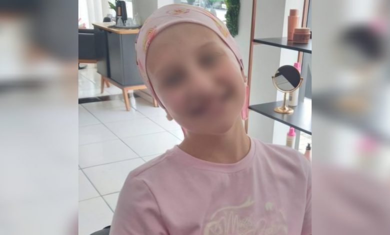 Adolescente de Jaraguá do Sul com câncer tem tratamento afetado após suspensão de remédio de R$ 38 mil