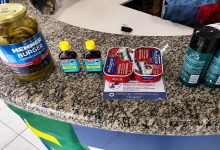 Flagrada pelas câmeras, mulher de 62 anos é presa após tentar furtar produtos de supermercado em Timbó