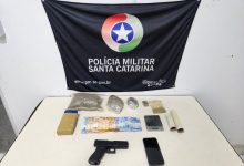 Polícia Militar desarticula ponto de tráfico e prende jovem com mais de 1,6 kg de drogas em Blumenau