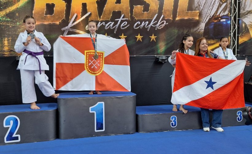 Indaial sobe ao pódio 12 vezes na Copa do Brasil de Karatê