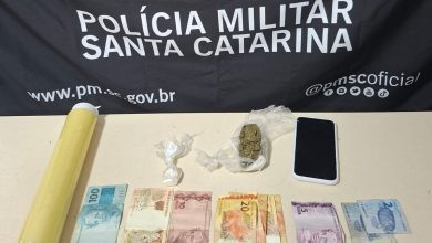 Flagrado antes da entrega, jovem é preso por tráfico de drogas em Pomerode