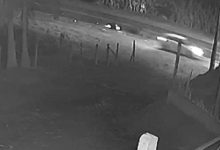 Motorista faz conversão em curva, atinge motociclista e foge sem prestar socorro em Timbó