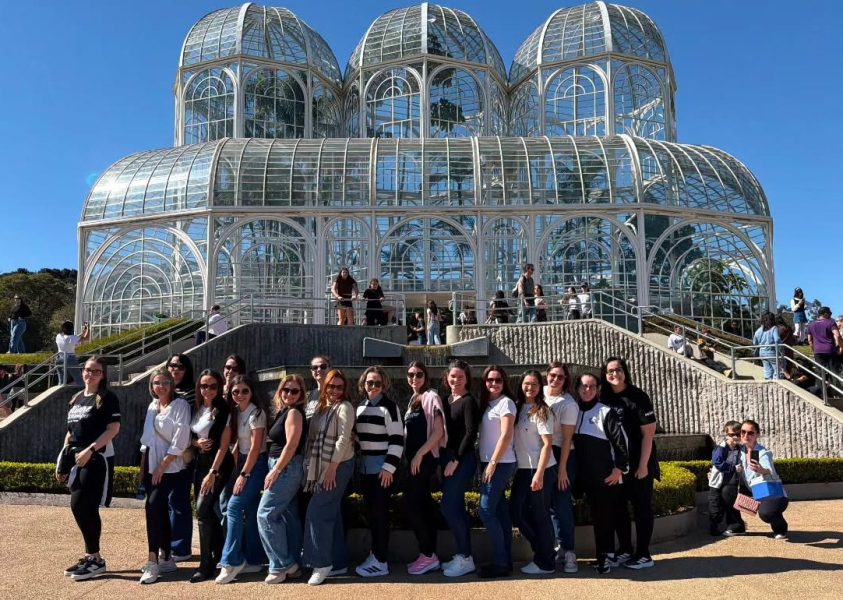 Grupo de Dança Alinne Schlemper conquista o 1º lugar e é destaque no Prêmio Curitiba na Dança