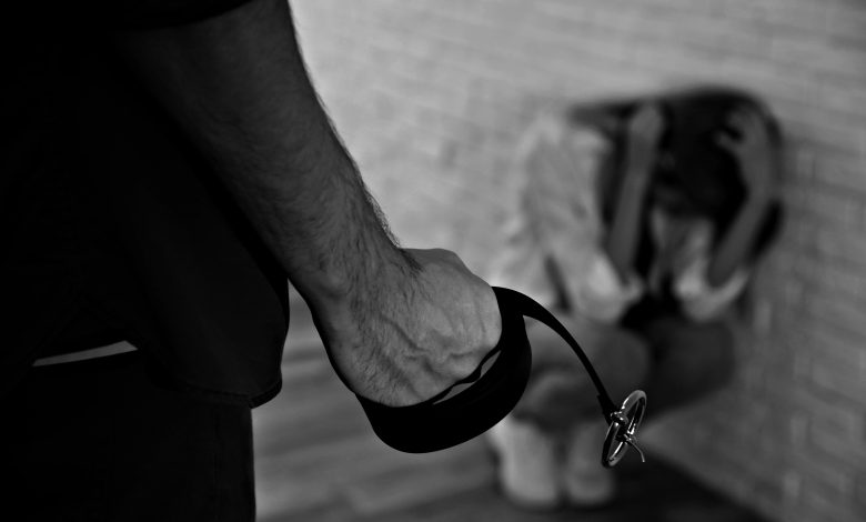 Homem é encontrado escondido dentro de armário após ameaçar ex-companheira em Benedito Novo