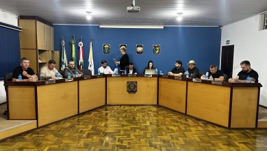 Câmara de Apiúna aprova homenagens e avança em projeto sobre o Plano Municipal de Educação