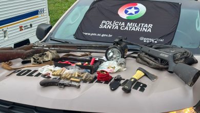 Suspeito de abuso contra adolescente morre em confronto com a PM após fugir para mata em Blumenau