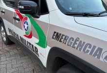 Jovem e adolescente são atacados pelas costas com corda durante mudança em Blumenau