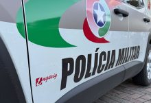 Foragido condenado a mais de 86 anos por roubo é preso em Timbó