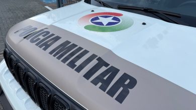 Homem condenado por lesão corporal é preso em Timbó e acaba autuado após droga ser encontrada