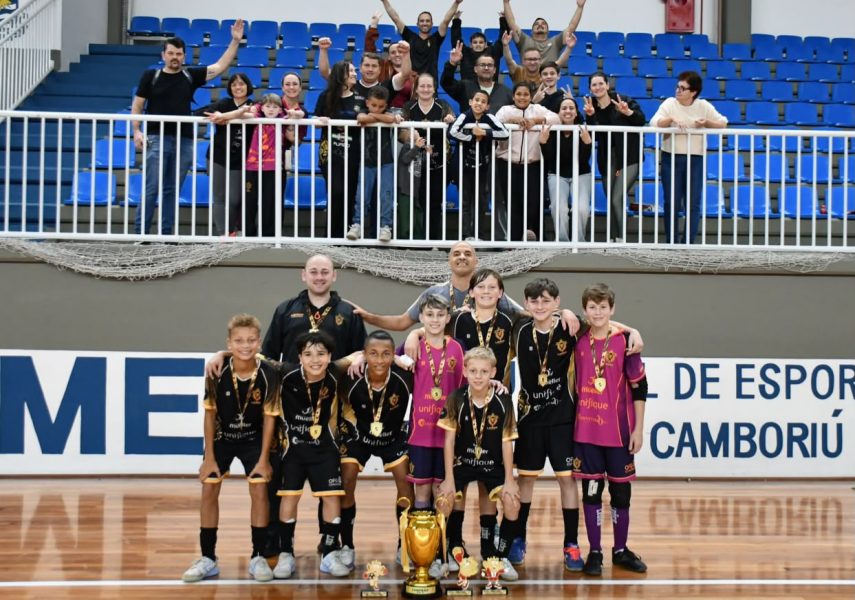 É campeão! Academia Leões leva Timbó ao topo da Supercopa América de Futsal Sub-13