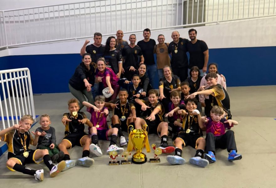 É campeão! Academia Leões leva Timbó ao topo da Supercopa América de Futsal Sub-13