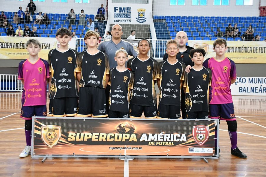 É campeão! Academia Leões leva Timbó ao topo da Supercopa América de Futsal Sub-13