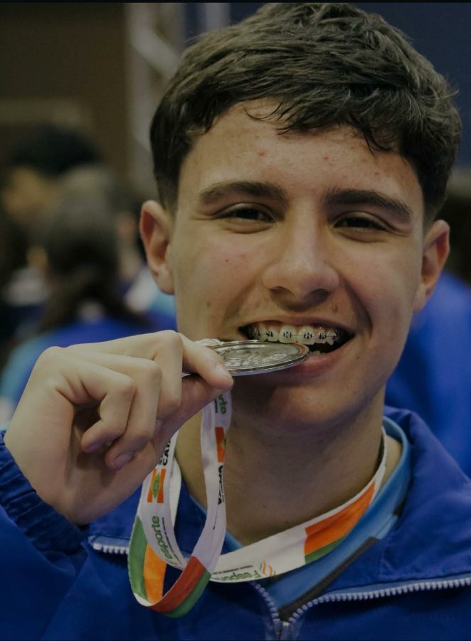 Indaial no pódio: karateca Yago Gabriel de Liz conquista vice-campeonato nos Joguinhos Abertos de SC