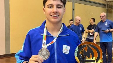 Indaial no pódio: karateca Yago Gabriel de Liz conquista vice-campeonato nos Joguinhos Abertos de SC
