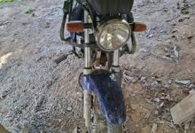 Suspeito abandona motocicleta furtada e foge antes da chegada da polícia em Indaial
