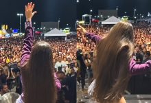 Lula ou Bolsonaro? Cantora faz enquete durante show e resposta do público surpreende