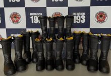 Timbó reforça proteção dos Bombeiros Comunitários com novas botas de combate a incêndio