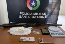 Cocaína escondida no filtro de ar e arma com silenciador: casal é preso em Ibirama