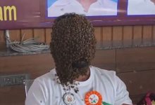 Homem entra para livro de recordes após ficar mais de 5 horas com o rosto coberto por abelhas