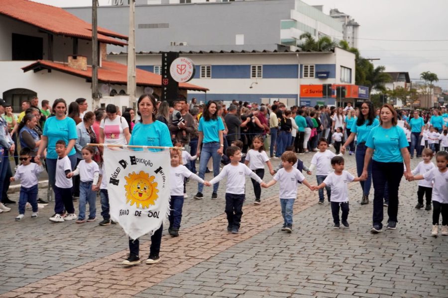 Timbó se prepara para o 7 de Setembro: grande desfile reúne escolas, entidades e forças de segurança