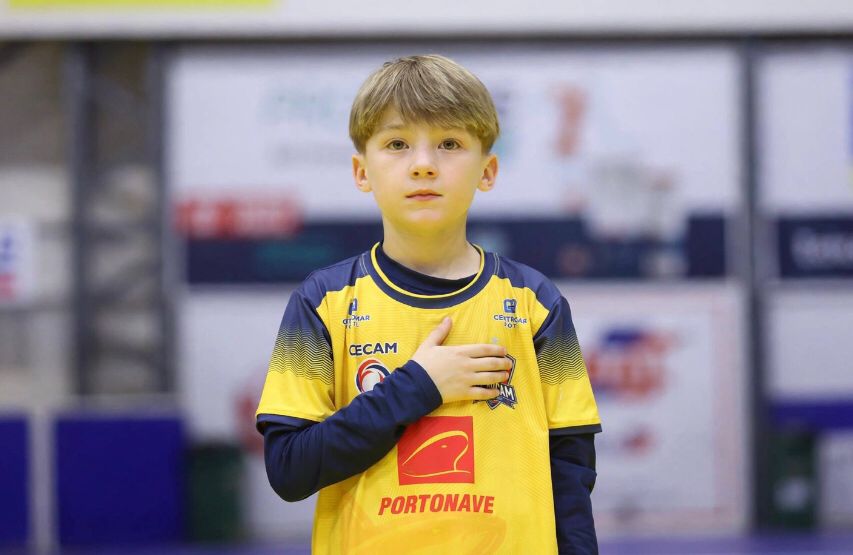 Aos 8 anos, goleiro de Timbó é convocado para disputar a Taça Brasil de Futsal Sub-8