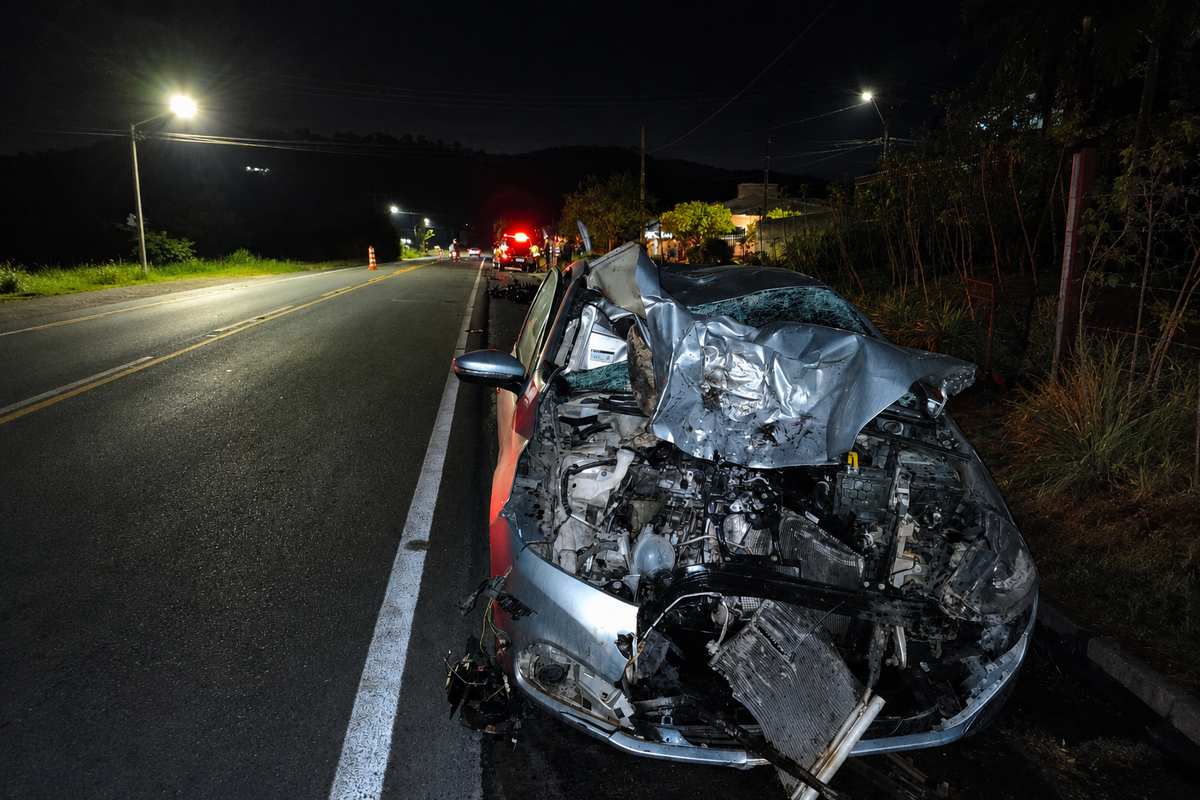 Grave colisão na SC-350 mata motociclista e deixa 3 mulheres feridas em Rio do Sul