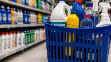 Alerta nas prateleiras: Anvisa proíbe 12 produtos de limpeza