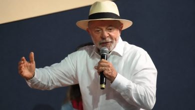 “É uma profissão muito pobre”: Lula diz que ser coletor de lixo não dá orgulho