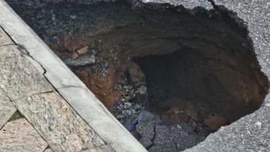 Buraco preocupa moradores após quase dois meses sem conserto em Blumenau