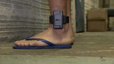 Homem com tornozeleira é preso após objetos furtados serem encontrados em casa em Rodeio