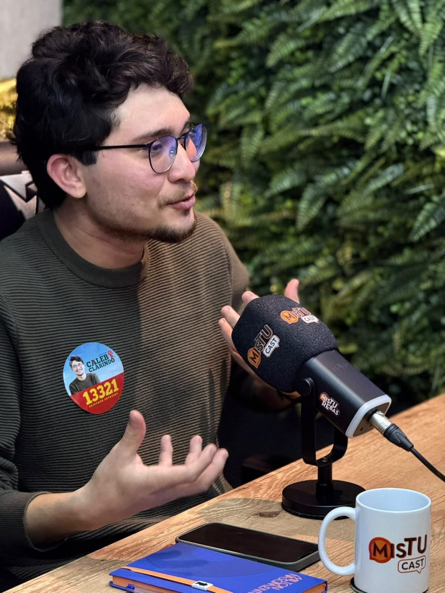 “Não sou um candidato perneta”: Caleb dispara contra a polarização e promete “muita braveza” para fiscalizar o governo