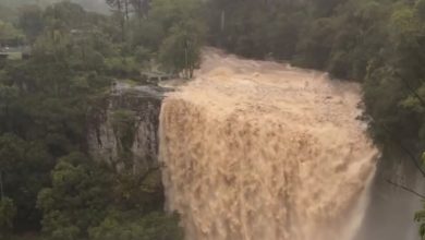 Salto Ventoso bate recorde e impressiona com força da água