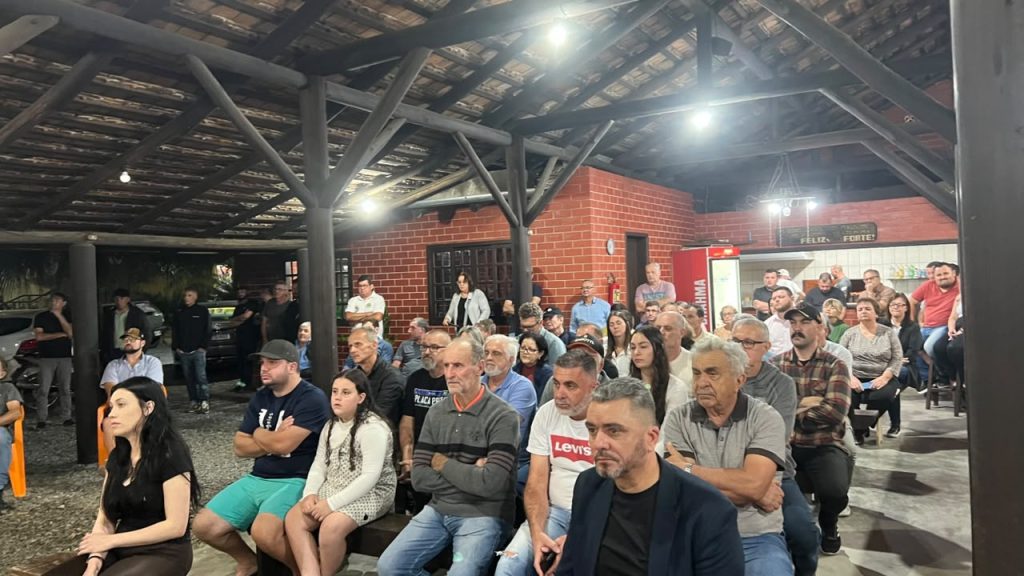 Administração Municipal realiza prestação de contas das ações no bairro Divinéia, em Rio dos Cedros