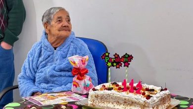 Dona Arnestina celebra 112 anos e emociona comunidade de Rodeio