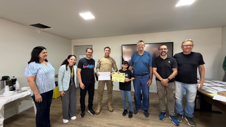 Concurso de trânsito premia estudantes e movimenta escolas de Indaial