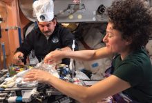 Sem forno e em gravidade zero: astronautas revelam como cozinham no espaço