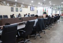 Eleições, educação e tecnologia: jovens vereadores movimentam sessão em Blumenau