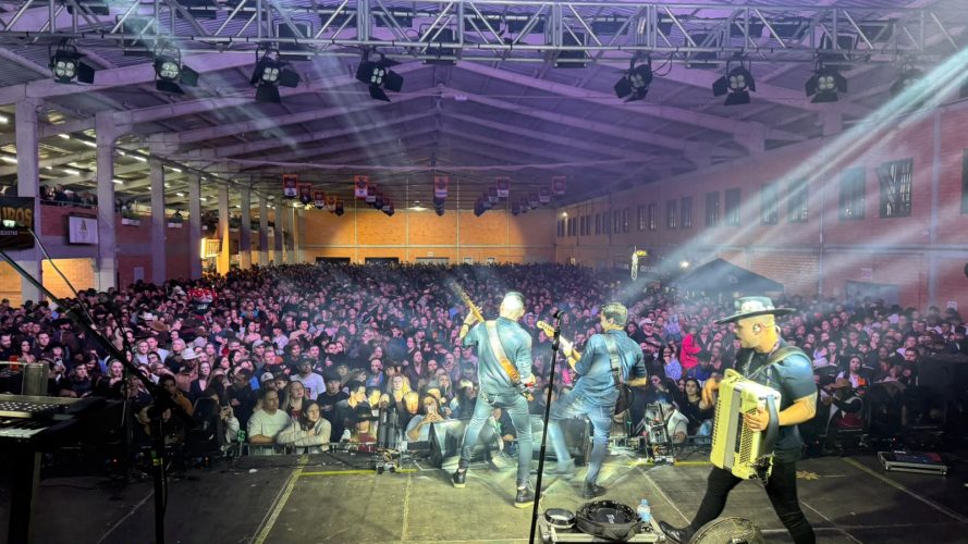 Com arena lotada e grandes atrações, Expo Ascurra celebra sucesso com cerca de 40 mil visitantes