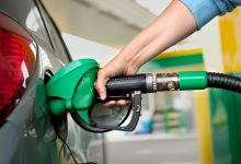 Petrobras anuncia alta, corrige comunicado e gasolina terá redução de R$ 0,19