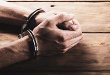 Homem ignora medida protetiva, retorna para casa da ex e é preso pela PM em Rodeio