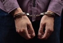 Homem é preso ao ser flagrado ao lado do carro da ex-companheira, mesmo com medida protetiva, em Timbó