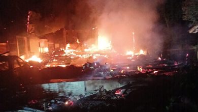 Incêndio destrói residência durante a madrugada e deixa duas pessoas mortas em Doutor Pedrinho