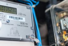 Medidor adulterado reduzia conta de luz em supermercado de Apiúna; empresário é condenado por fraude de R$ 129 mil