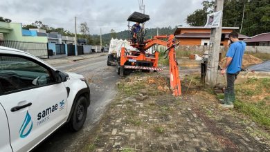 SAMAE amplia rede, corrige vazamentos e movimenta abastecimento em Timbó