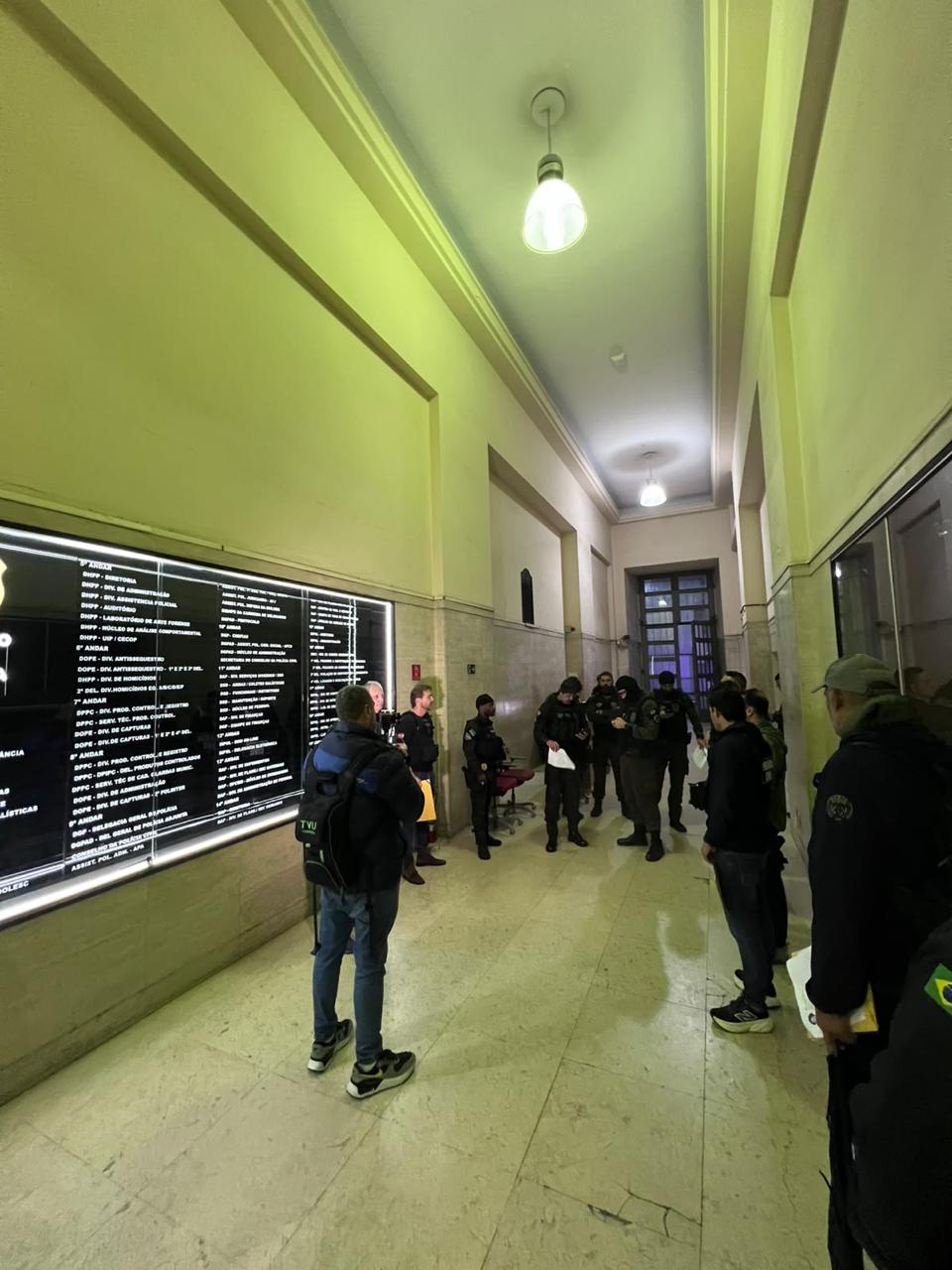 Vítimas de Blumenau caem em golpes bancários e do falso advogado; operação cumpre seis mandados em SP