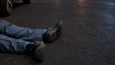 Pedestre é atropelado ao atravessar fora da faixa em Blumenau