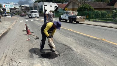 Timbó mobiliza força-tarefa para tapar buracos e recuperar ruas da cidade